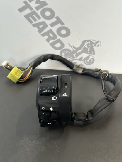 SUZUKI GSXR 600 750 LEFT SWITCHGEAR SWITCH HANDLEBAR SIGNAL 2011-2016 SPARES OEM
