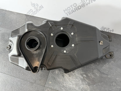 Yamaha YZF R125 R 125 2014 Fuel Tank Petrol Tank 26983 Miles 2008-2018 OEM