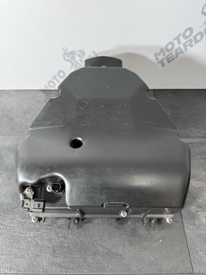 Triumph Street Triple 765 RS 2021 Airbox Filter Housing 21650 Miles 2020-2022