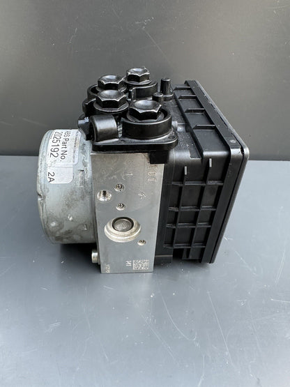 TRIUMPH SPEED TRIPLE 1200 RS 1200 RR ABS Pump  - T2025192 OEM 2021 1200RS PUMP