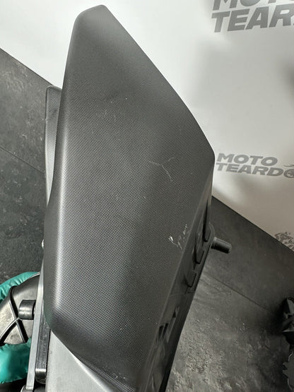 Yamaha R7 690 2024 Airbox Air Box Air Intake Filter Housing 1784 Miles 2022 2023