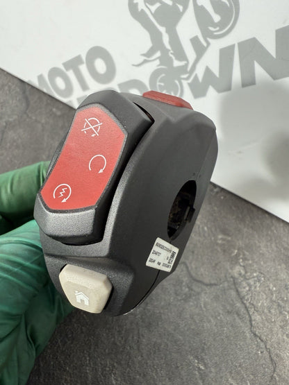 6156a97a-1a85-478e-b5df-a072e2c9c9a4