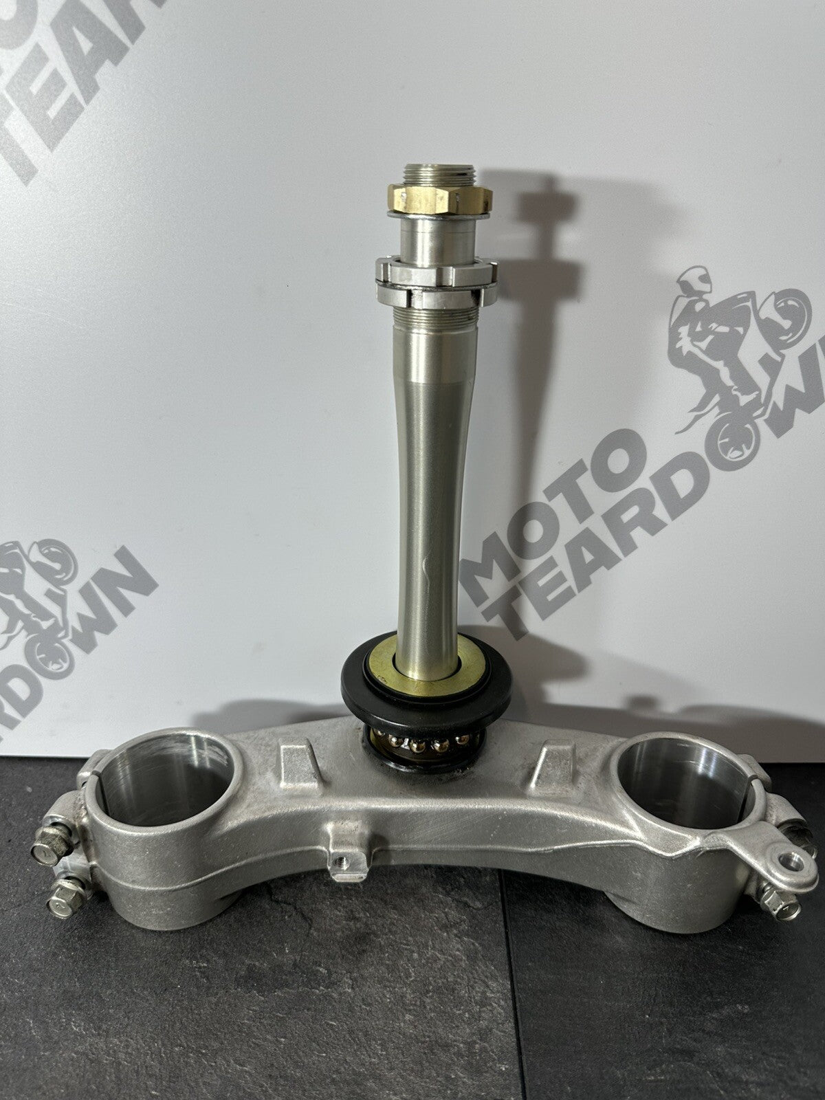 Suzuki GSXR 1300 2016 HAYABUSA Lower Yoke Steering Stem Bearings 18408 Miles OEM