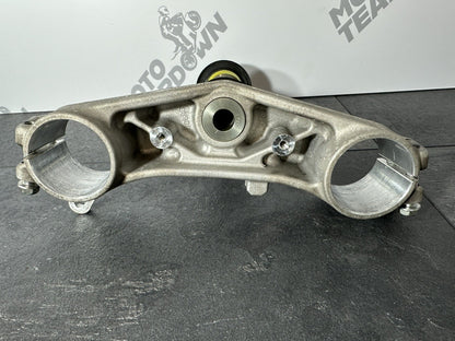 Suzuki GSXR 1000 2014 Lower Yoke Bottom Yoke Bearings 22774 Miles 2009-2016 OEM