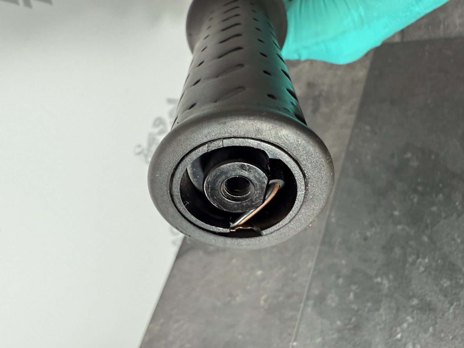 9550d8b1-7471-459d-bd5e-61c0b8b506a2