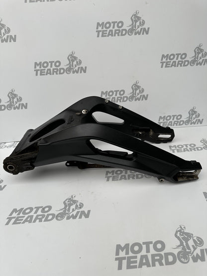 TRIUMPH STREET TRIPLE 765 RS R S  REAR SWING  ARM T2055605 2017 - 765 Swing Arm