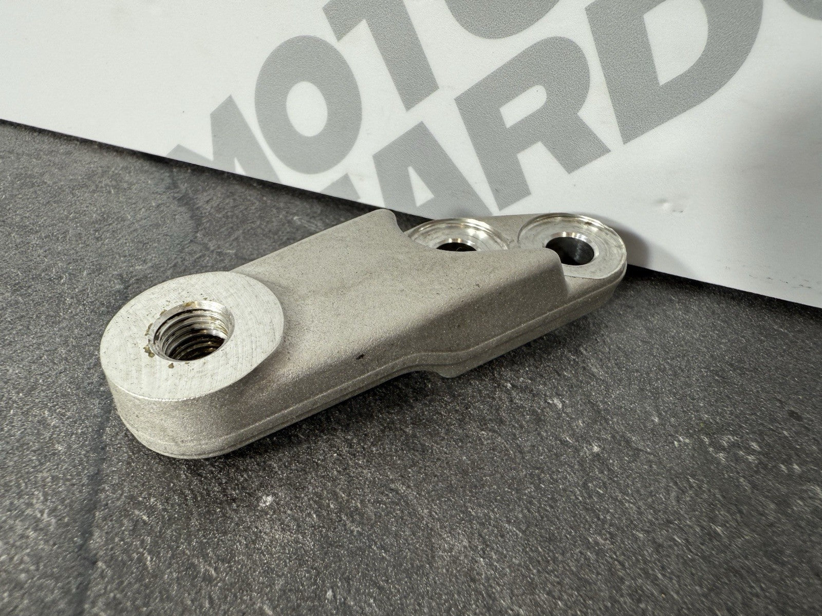 Suzuki GSXR 1000 2018 Gear Shift Mount Bracket 2017-2025 OEM MM