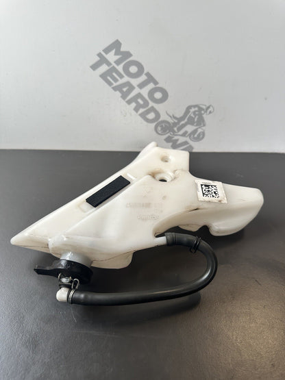 Aprilia Tuono V4 1100 FACTORY Coolant Bottle Reservoir Radiator RSV4 2B003557