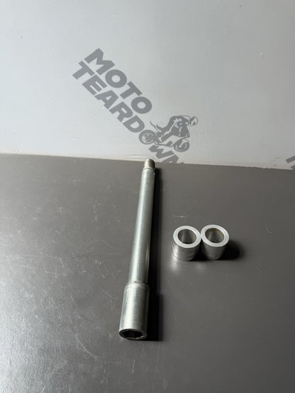 Triumph Trident 660 Front Wheel Spindle And Spacers Trident 660 2021-2024 OEM