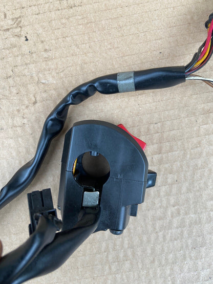 Kawasaki ZX10R Ninja right hand handlebar Engine kill switch 2011 - 2015 Zx10R