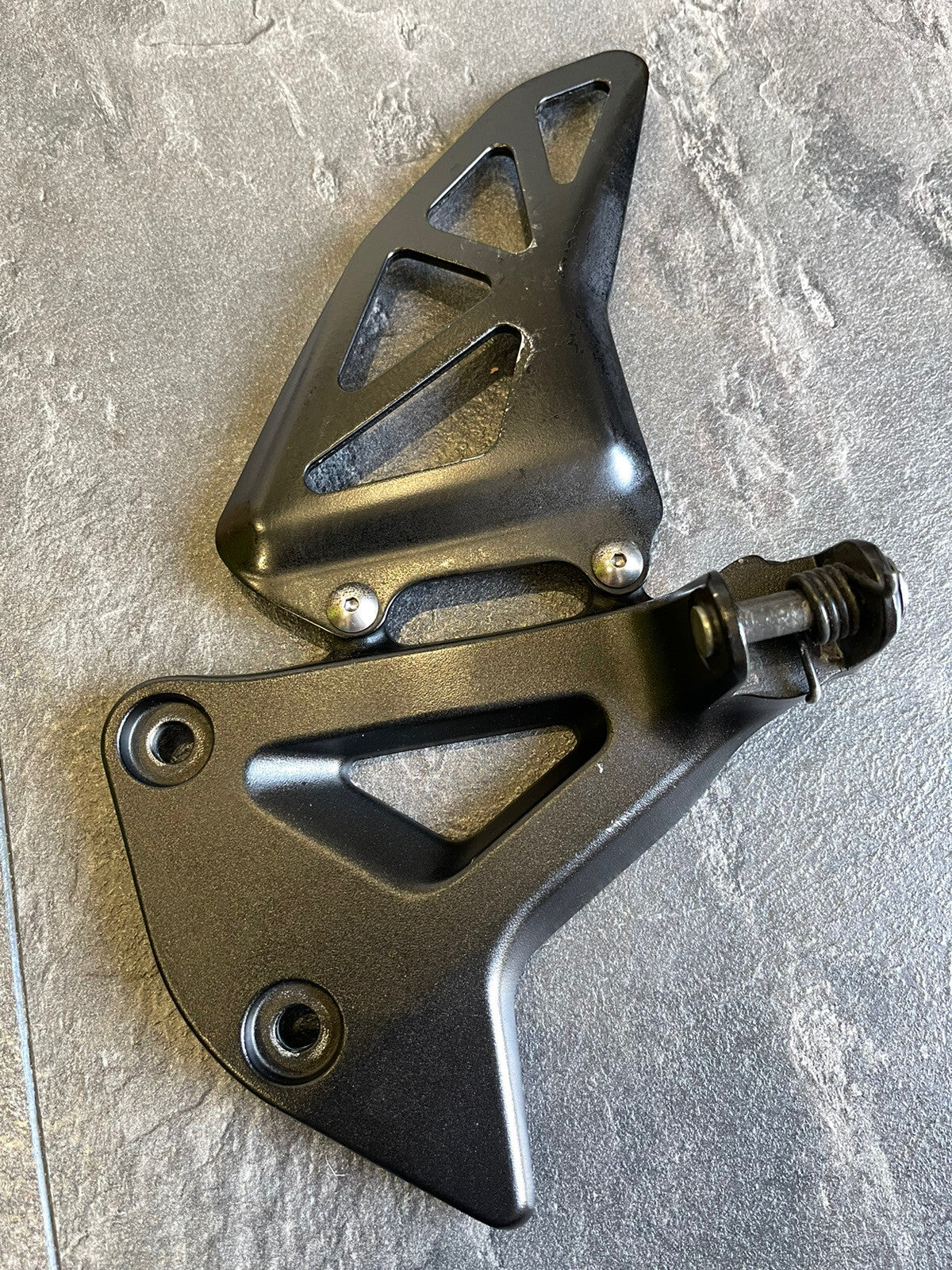 Suzuki GSXR 1000 2017 Left Rearset Mount AL7 2018-2022 2019 5129 Miles OEM