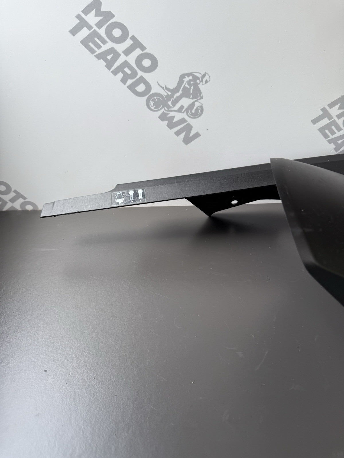 TRIUMPH TRIDENT 660 Rear Mudguard Rear Hugger Chain Guard 2021-2024 T2053300 OEM