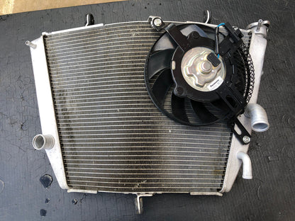 Suzuki GSXR 750 2013 Radiator & Fan OEM 600 L1 L2 L3 L4 L5