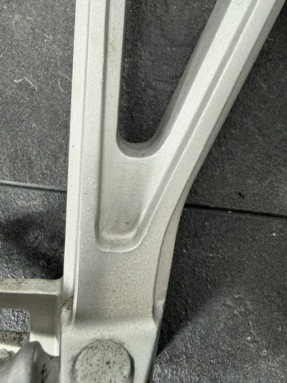 d8211068-3b18-467d-aea9-66a7e7cb3c95