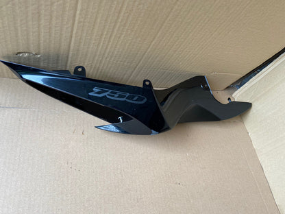 Suzuki GSXR 750 L1-L6 2011-16 right hand rear tailpiece Rear fairing panel OEM