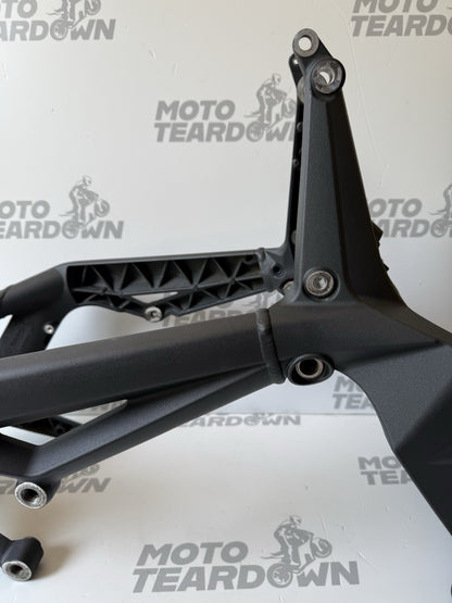 Triumph Street Triple 675R Frame Chassis 675R Chassis CAT N OEM READ DESCRIPTION