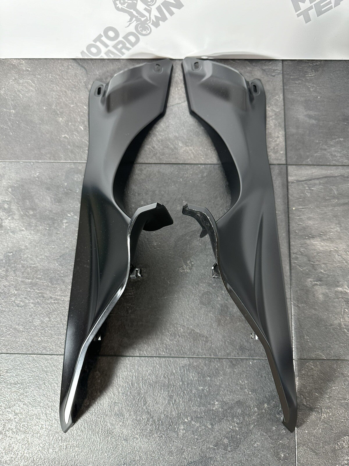 Yamaha R7 690 2024 Front Inner Infill Left Right Fairings 1784 Miles 2022 2023