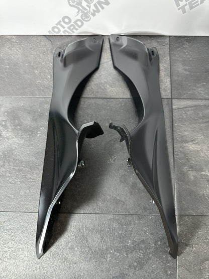 Yamaha R7 690 2024 Front Inner Infill Left Right Fairings 1784 Miles 2022 2023