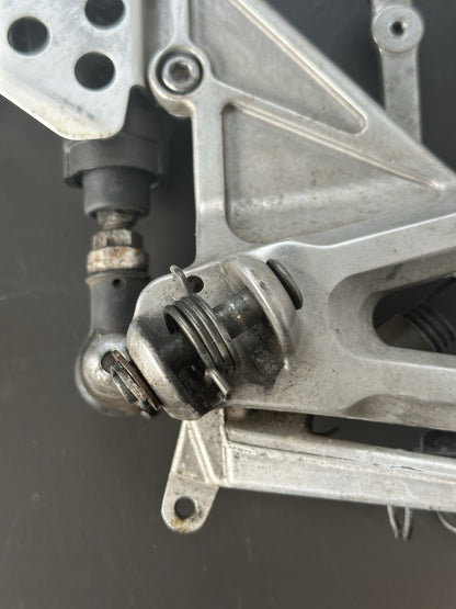 HONDA CBR1000RR FIREBLADE Right Front Footrest Hanger 2004-2005 SPARES/REPAIRS