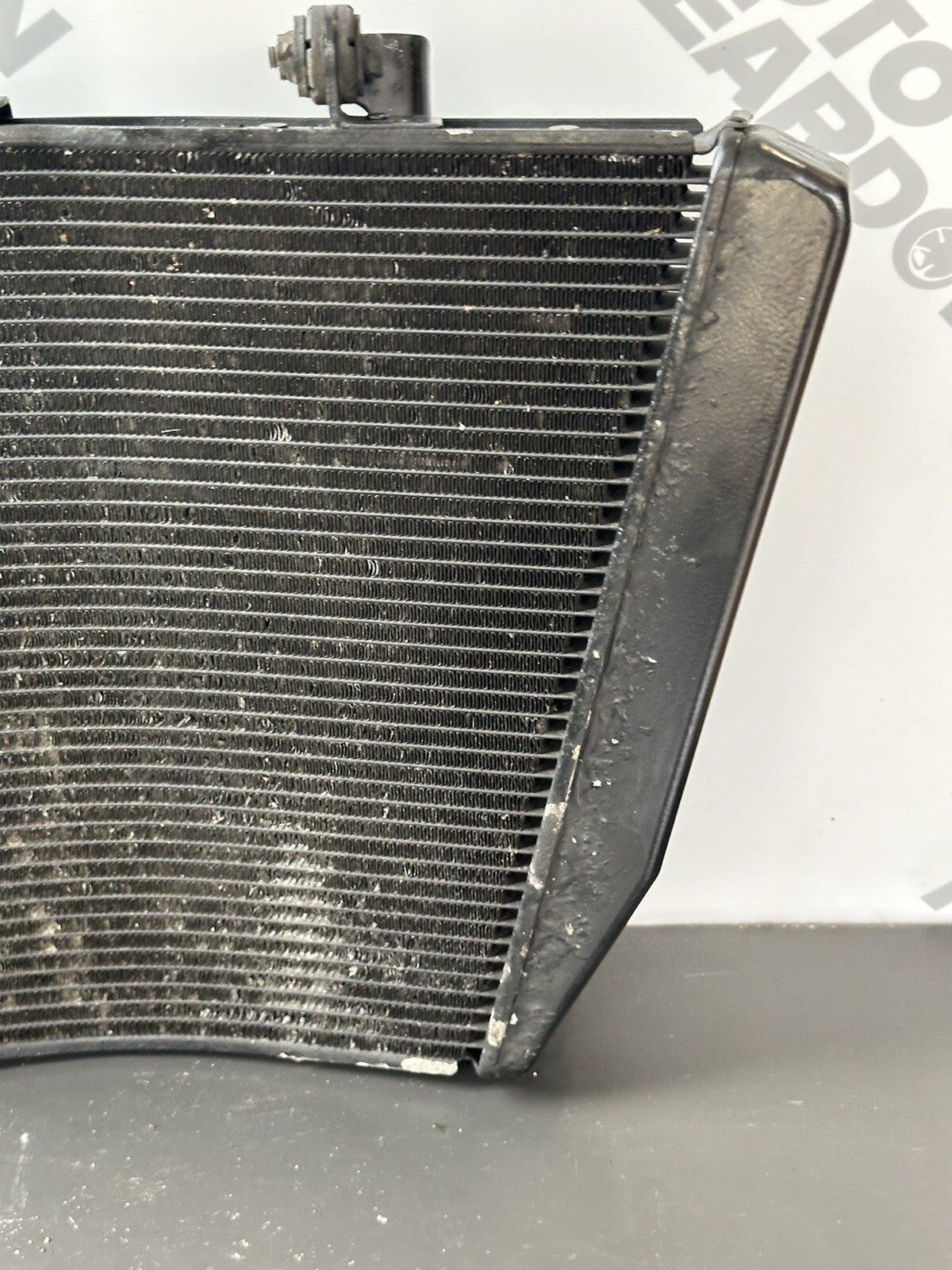 Suzuki GSXR 1000 Radiator Coolant Rad 2009-2016 Only 33,787 Miles OEM Radiator