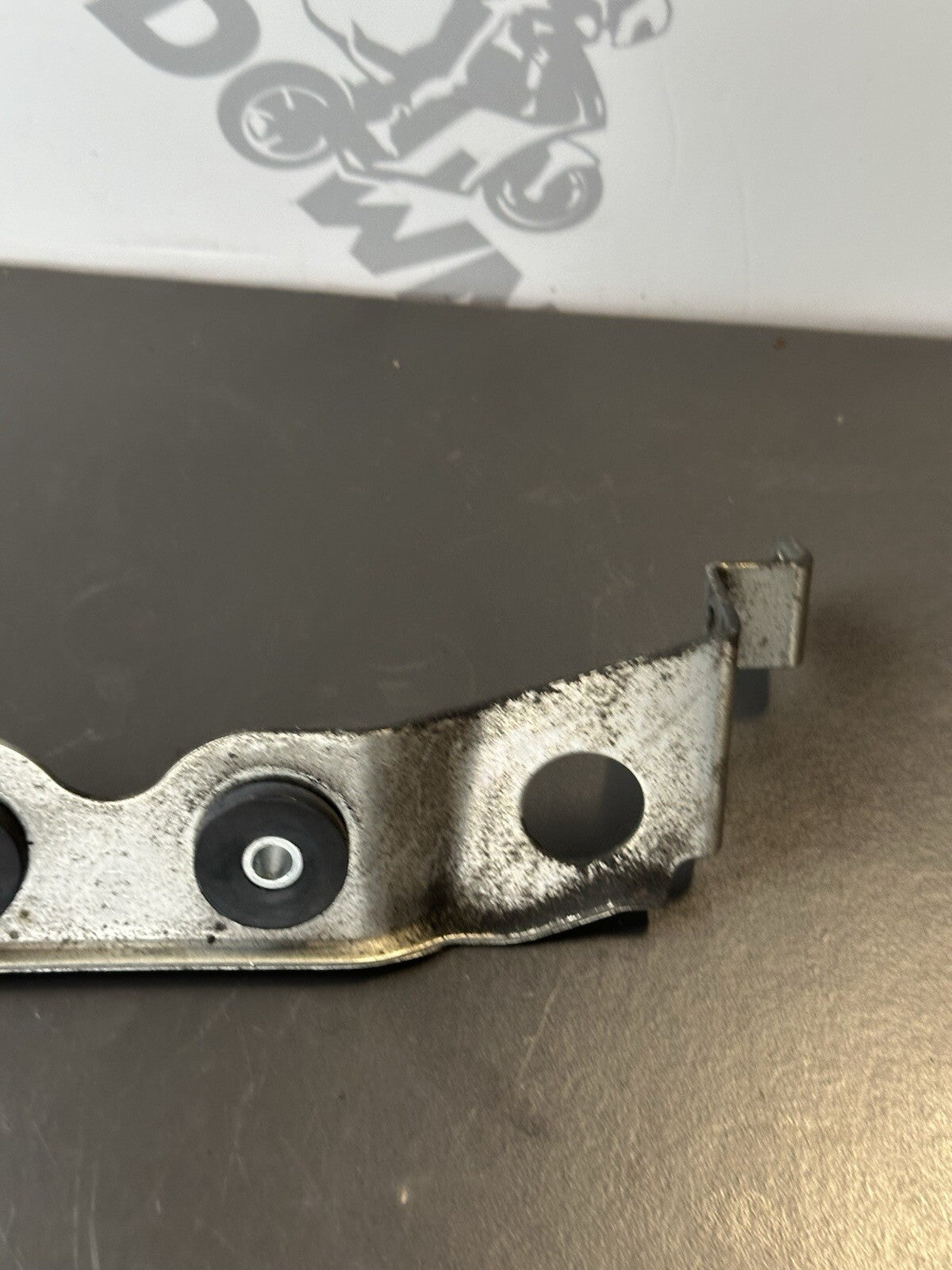 Yamaha MT07 Petrol Tank Bracket Fuel Tank Bracket 2014-2017 Tank Bracket OEM