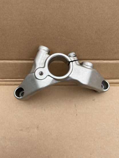 Ducati Panigale 1199 Right Engine Motor Bracket Support Stay 8293A441A OEM