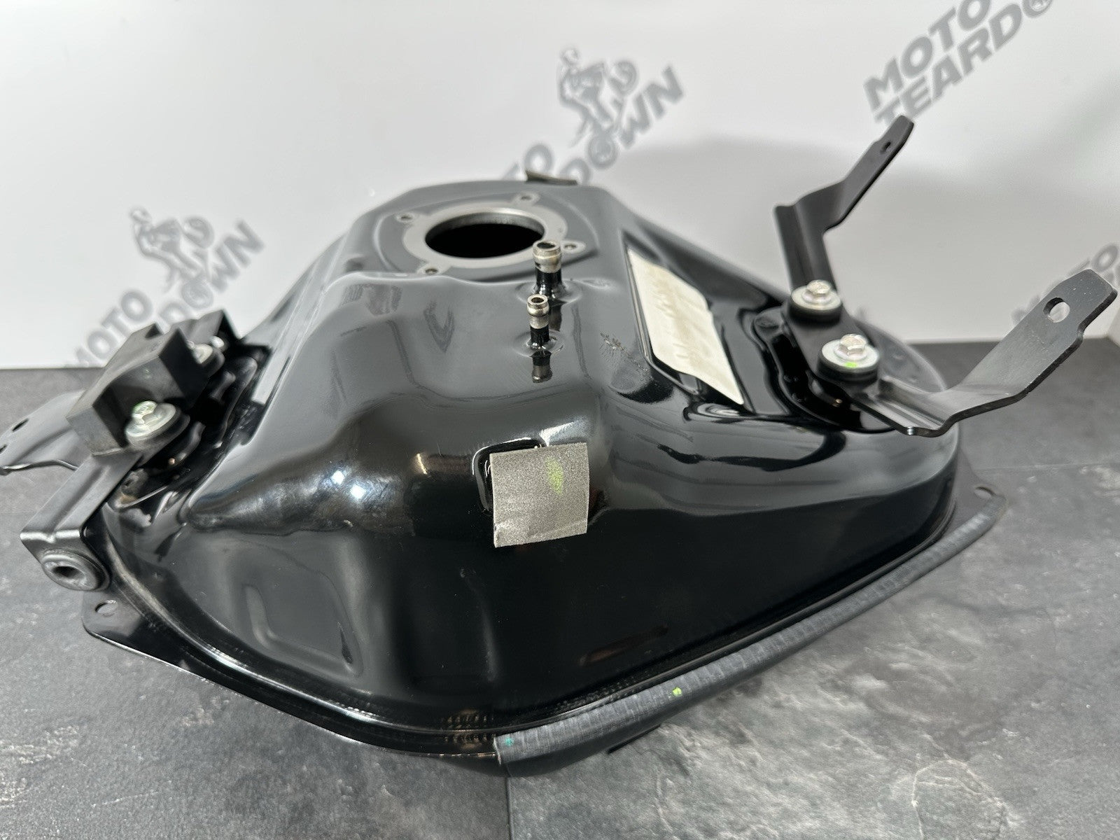 Yamaha R125 R 125 2024 Fuel Tank Petrol Tank Black 6890 Miles 2023-2025 OEM UK