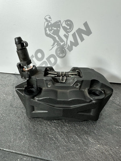 Yamaha R125 R 125 2024 Front Brake Caliper & Pads 6890 Miles 2023-2025 OEM