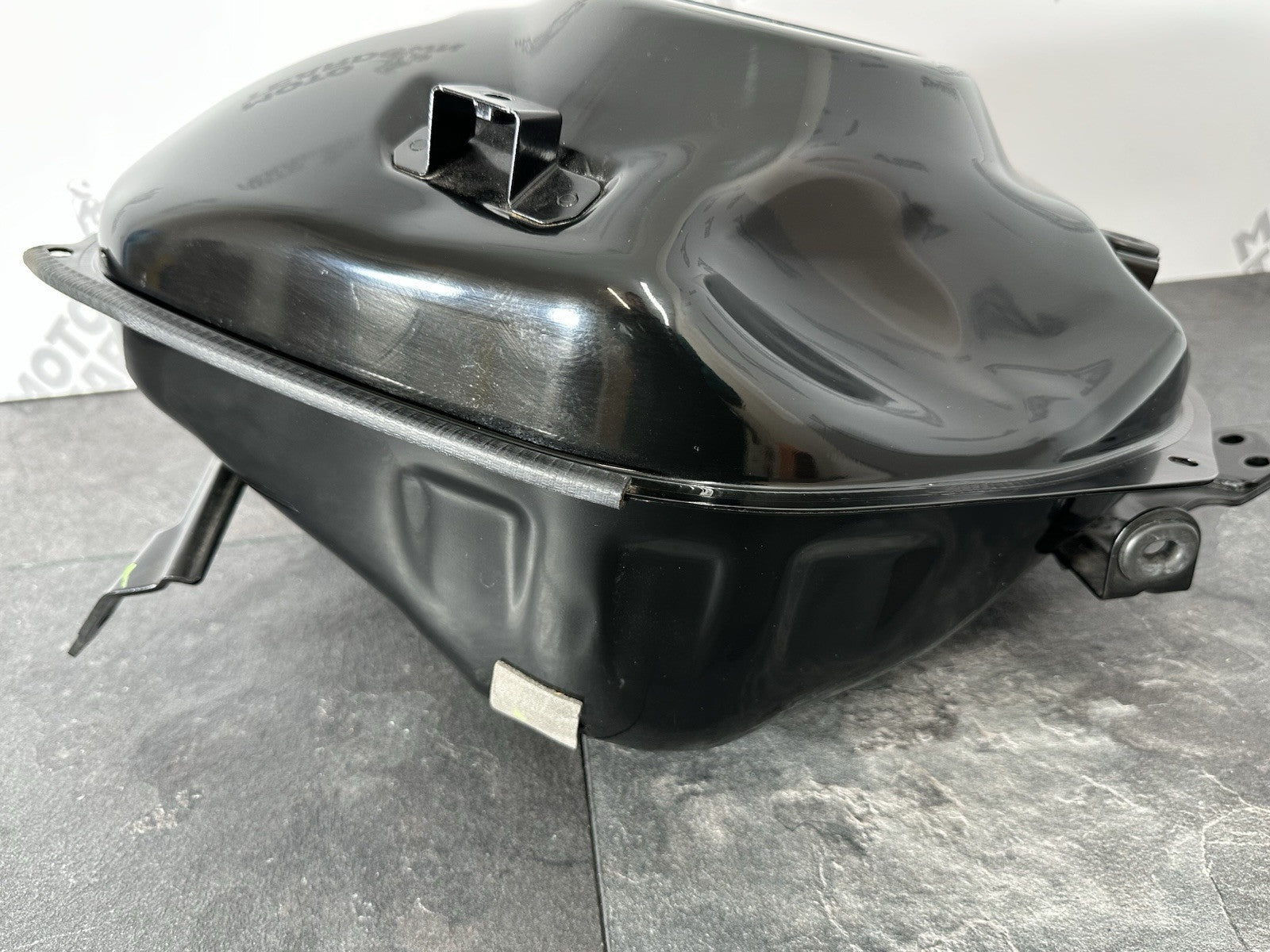 Yamaha R125 R 125 2024 Fuel Tank Petrol Tank Black 6890 Miles 2023-2025 OEM UK