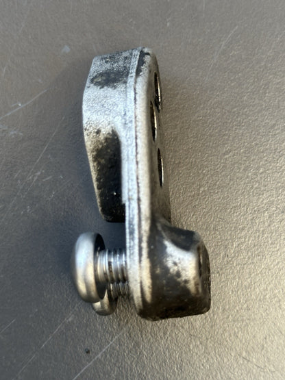 Suzuki GSXR1000 GSXR1000 Shifter SHIFT Pivot Bolt Bracket 2009-2016 Left Bracket