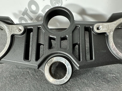 Yamaha R125 R 125 2024 Top Yoke Top Clamp 6890 Miles 2023-2025 OEM