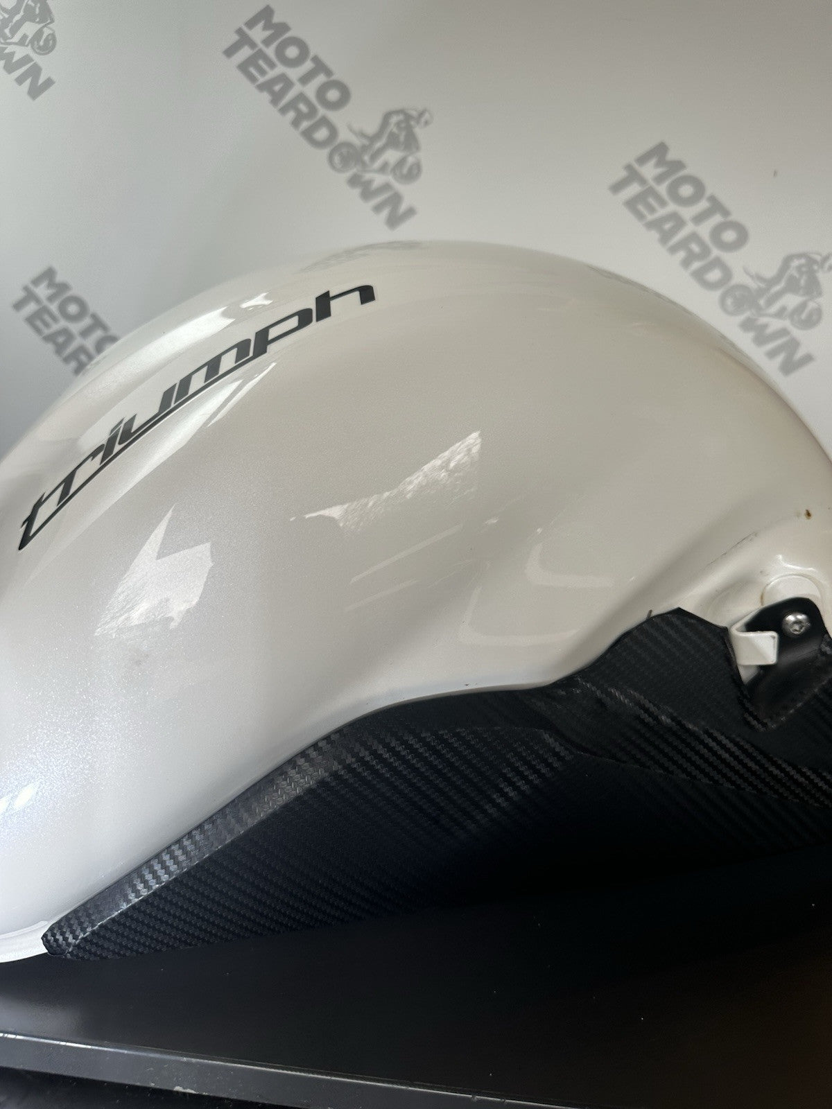 Triumph Speed Triple 1050 petrol Tank fuel tank 2011-2015 1050 Fuel Tank UKONLY