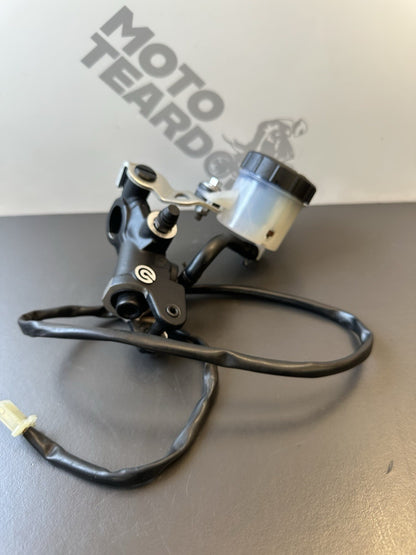 TRIUMPH SPEED TRIPLE 1050 FRONT BREMBO BRAKE MASTER CYLINDER  2011-2015 BREMBO