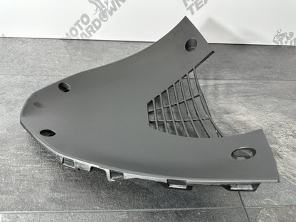 Yamaha R125 R 125 2024 V Piece Belly Pan Fairing Panel 6890 Miles 2023-2025 OEM