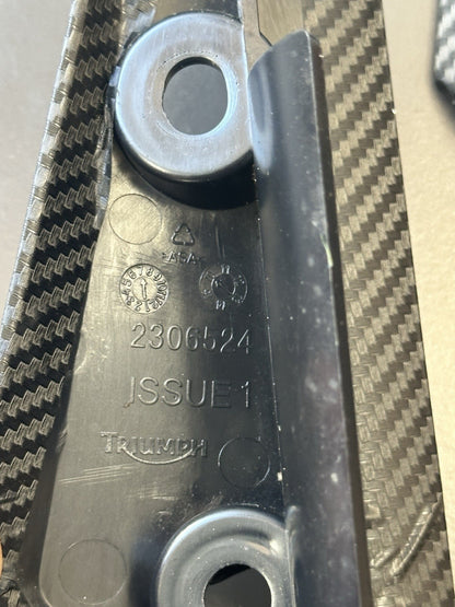 TRIUMPH SPEED TRIPLE 1050 FRONT MUDGUARD SIDE COVER LEFT RIGHT 2306525 2306524