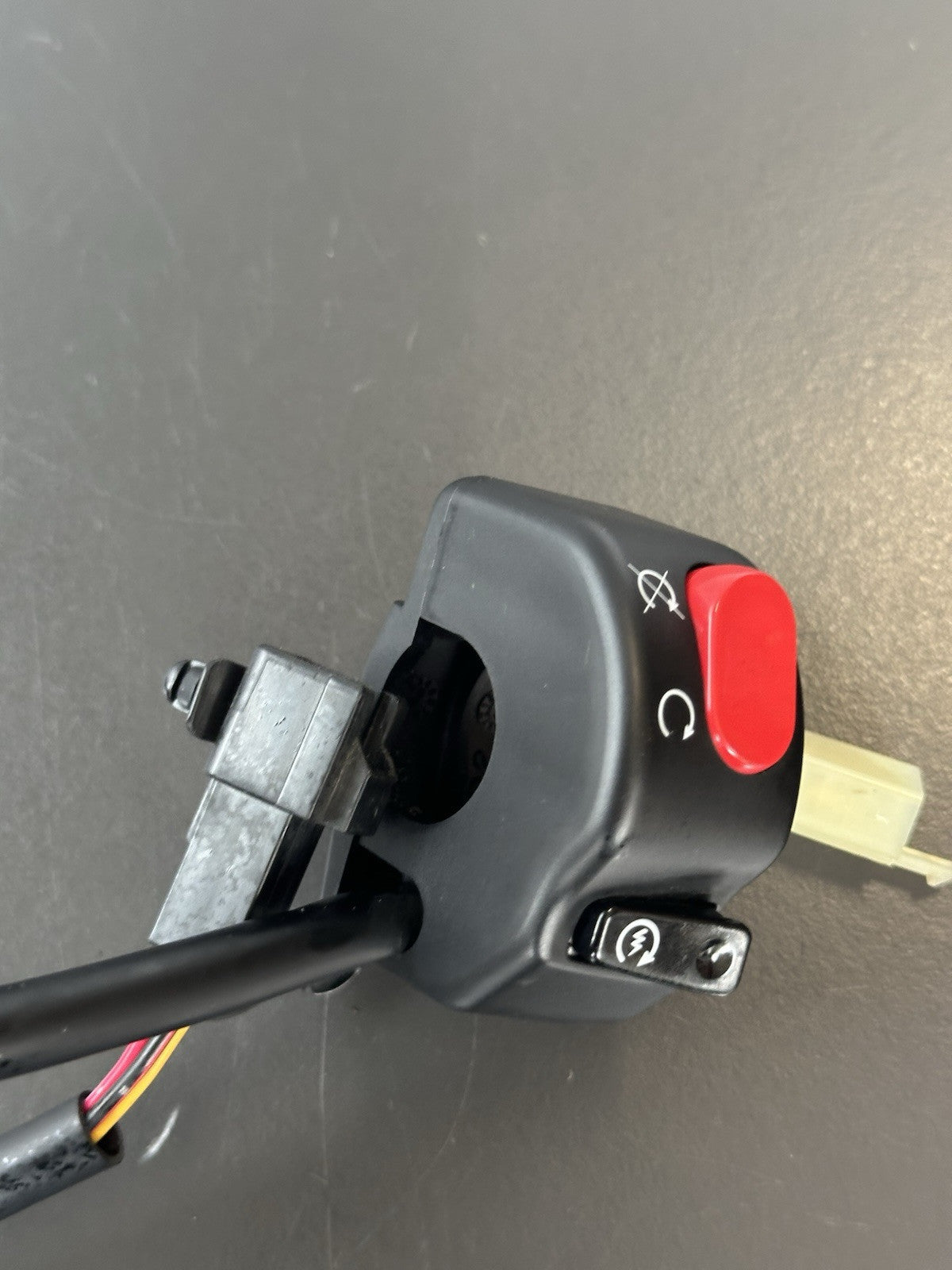 TRIUMPH SPEED TRIPLE 1050 Right Hand Switch Gear Right Switch 2011-2015 OEM