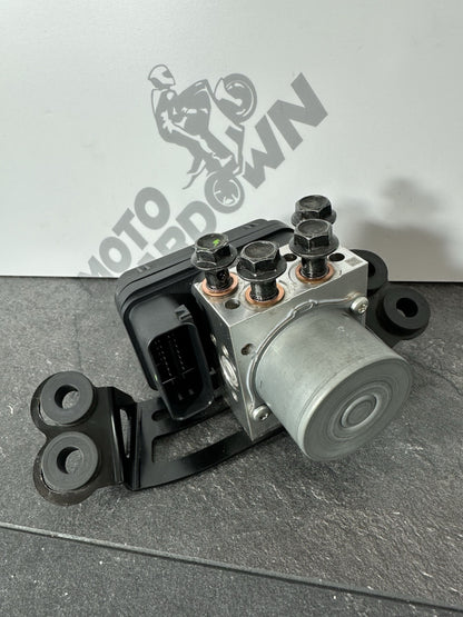 Yamaha R125 R 125 2024 ABS Pump Actuator Regulator 6890 Mile 2023-2025 OEM