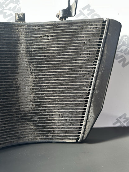 Suzuki GSXR 1000 Radiator Coolant Rad 2009-2016 OEM GSXR 1000 Radiator And Fan