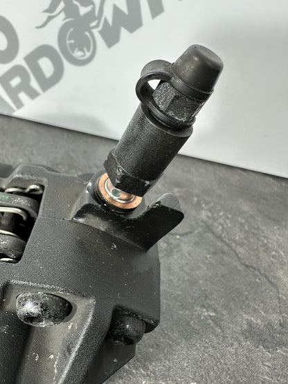 Yamaha R125 R 125 2024 Front Brake Caliper & Pads 6890 Miles 2023-2025 OEM