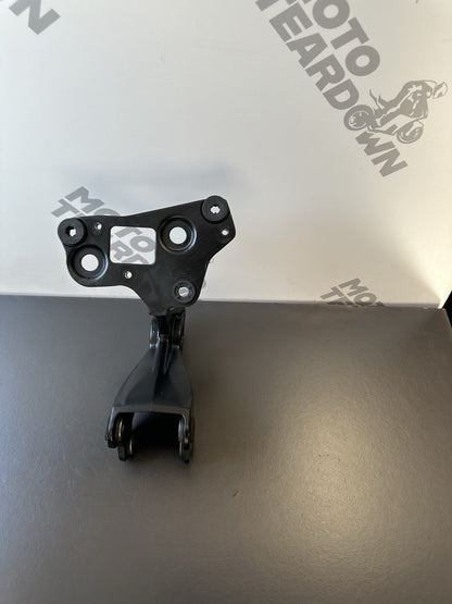 TRIUMPH SPEED TRIPLE 1050 Front Subframe speedo bracket headlight mount 2700717