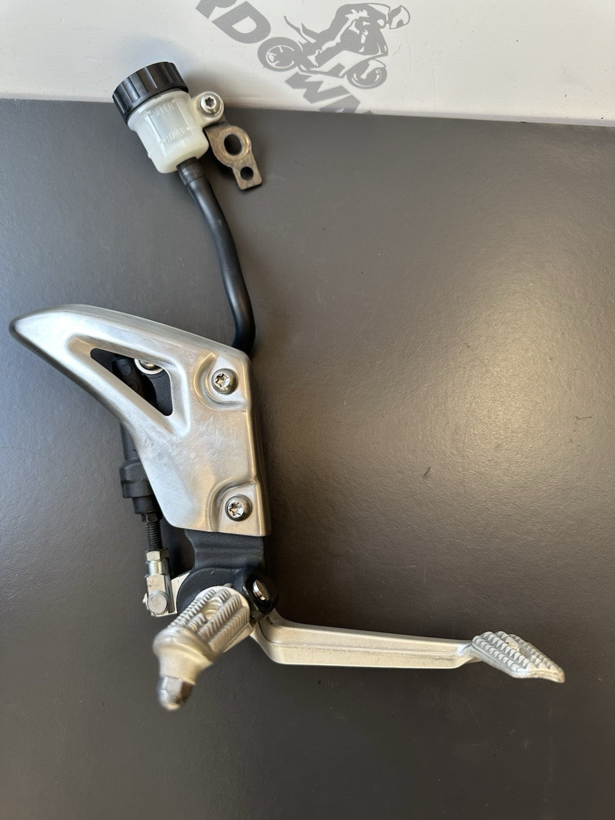 TRIUMPH SPEED TRIPLE 1050 FRONT RIGHT FOOTREST 2011-2015 Right Foot Assembly