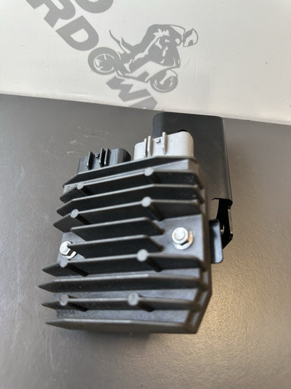 TRIUMPH SPEED TRIPLE 1050 Regulator Recitfier 2011 - 2015 1050 Regulator OEM