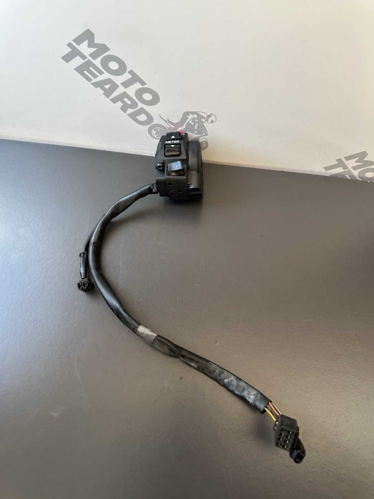 Suzuki GSXR 1000 Right Switchgear Controls 2009-2016 OEM GSXR Right Switch OEM