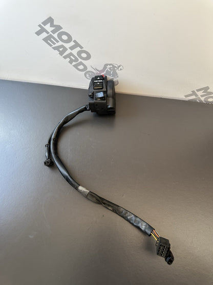 Suzuki GSXR 1000 Right Switchgear Controls 2009-2016 OEM GSXR Right Switch OEM