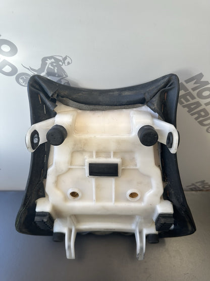 SUZUKI GSXR 1000 2009 -2016 FRONT SEAT SADDLE PAD RIDERS L0-L6 2010 Riders Seat