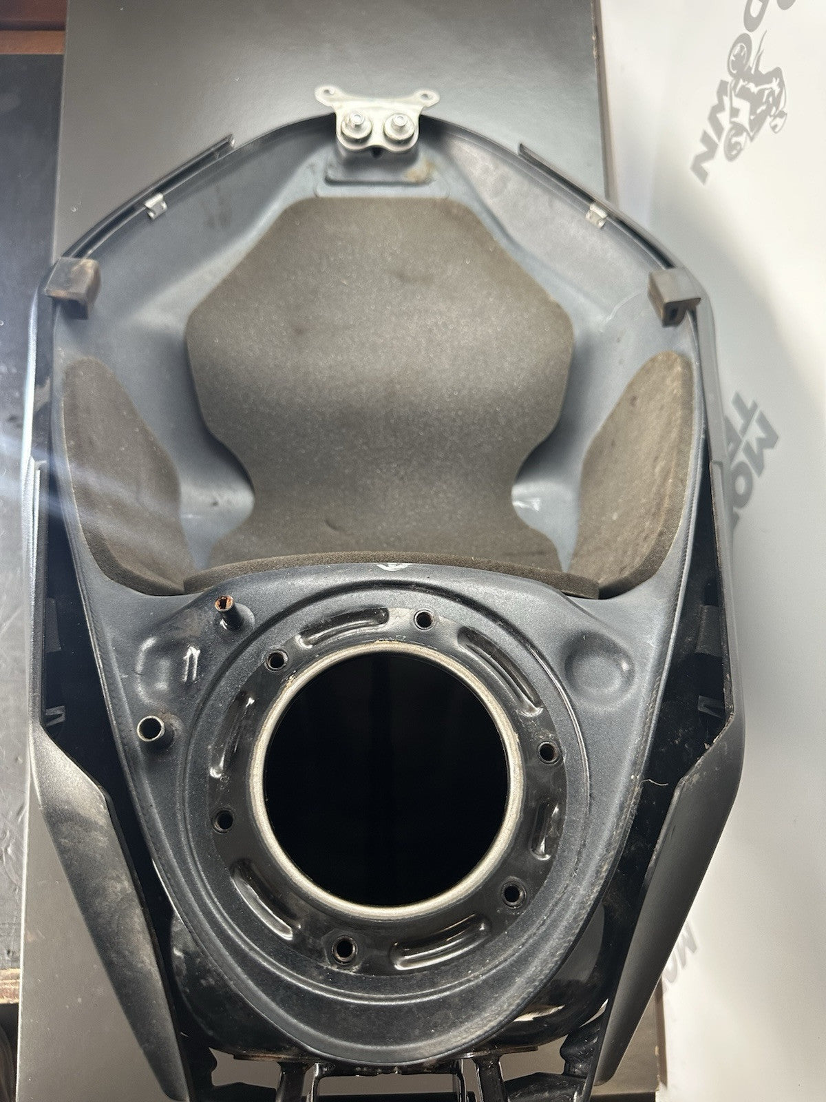 TRIUMPH STREET TRIPLE 675R PETROL TANK FUEL TANK YEAR 2011 OEM 675R Fuel Tank