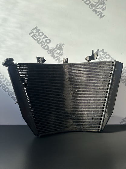 Suzuki GSXR 1000 Radiator Coolant Rad 2009-2016 OEM GSXR 1000 Radiator And Fan