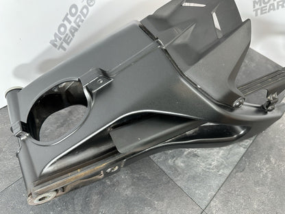 Yamaha R125 R 125 2024 Swingarm Swinging Arm 6890 Miles 2023-2025 OEM