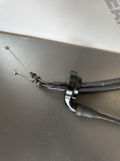 Triumph SPEED TRIPLE 1050 Throttle Cables 2011-2015 Speed Triple 1050 OEM