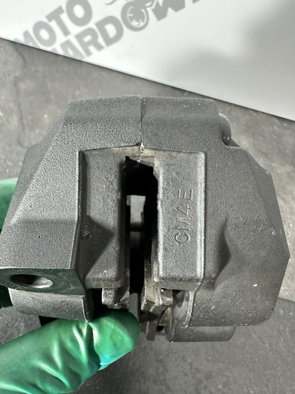 Yamaha R125 R 125 2024 Front Brake Caliper & Pads 6890 Miles 2023-2025 OEM